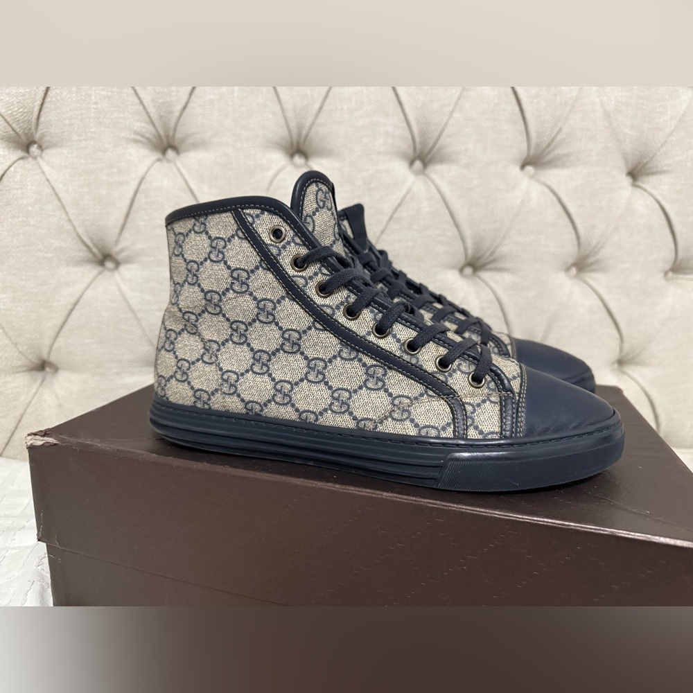 EUC Gucci GG Supreme Beige/Blue High top sneakers shoes men 7 1/2 295383